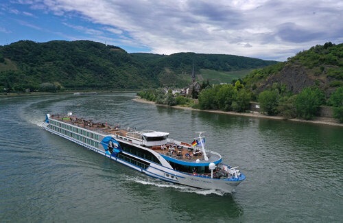 VIVA Cruises modernes Flusskreuzfahrtschiff
